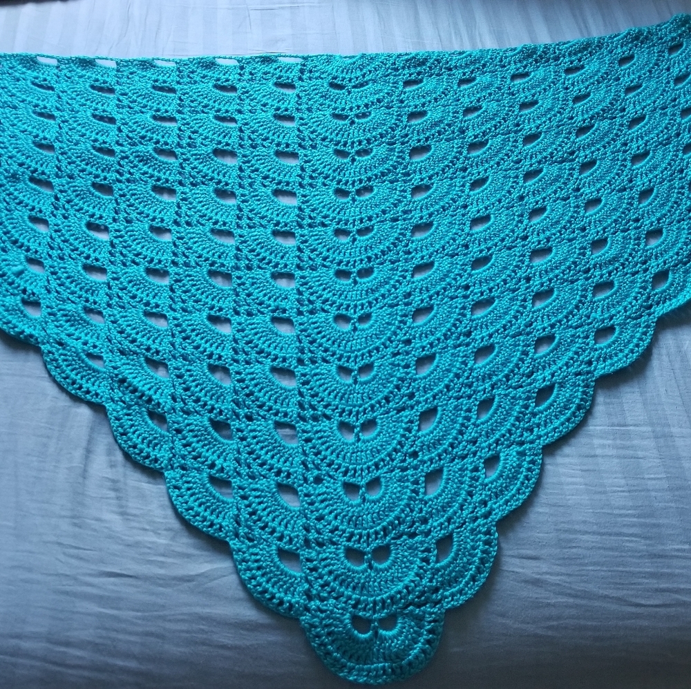 Handmade shawl - Picture 4 of 4